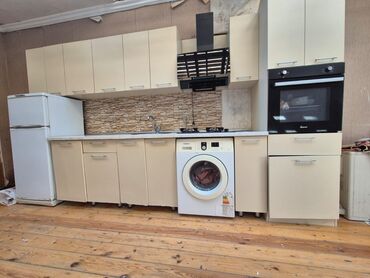 mətbəx mebeli baku: Mətbəx mebeli satılır 350₼. Yaxşı vəziyyətdədir. Ölçü 3.80. Üzərində
