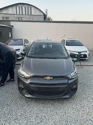 crv 2: Chevrolet Spark: 2017 г., 1 л, Автомат, Бензин, Хэтчбэк — 1