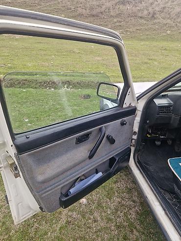 wv transporter: Volkswagen Golf: 1988 г., 1.3 л, Механика, Бензин, Хэтчбэк — 4