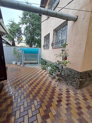 Продажа полдома: Продаётся пол дома и дом 5 комнат at lalafo.kg — 4 Продажа полдома: Продаётся пол дома и дом 5 комнат — 4