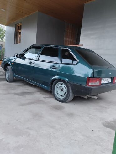VAZ (LADA): Vaz 2109 hatchback Xüsusiyyətlər: - Kuzov: 5 qapılı hatchback, tünd — 2
