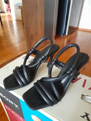 женские сандали adidas adilette: Ölçü: 36, rəng - Qara, İşlənmiş