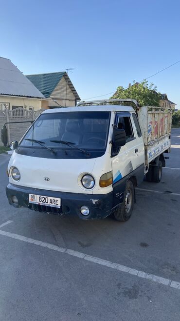 Hyundai: Hyundai Porter: 2001 г., 2.5 л, Механика, Дизель