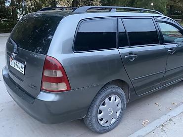 Toyota: Toyota Corolla: 2002 г., 2 л, Кол менен иштөөчү, Дизель, Универсал — 4