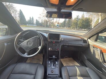 Mercedes-Benz: Mercedes-Benz C-Class: 2.2 l | 1995 il Sedan — 12