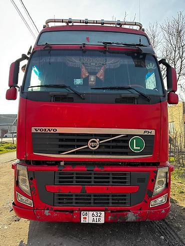 Тягачи: Тягач, Volvo, Шторный — 2