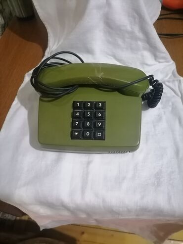 Qrammofon və patefonlar: Retro telefon
