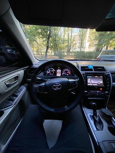 byd e2 2024: Toyota Camry: 2016 г., 2.5 л, Автомат, Гибрид, Седан — 8
