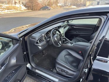 Toyota: Toyota Camry: 2019 г., 2.5 л, Вариатор, Гибрид, Седан — 8