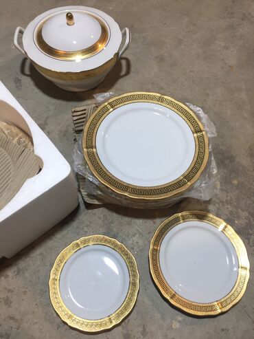 Nahar dəstləri və servizlər: Nahar dəsti, rəng - Qızılı — 10