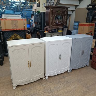 Qaşıqlar: Ayaqqabı şkafı Keyfiyyətli materialdan hazırlanıb Gözəl və sadə