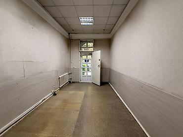 сдаю 1 кв бишкек: Сдаю Офис целиком: 200 м², В частном доме, Первая линия, С отдельным входом, С отдельным санузлом — 7