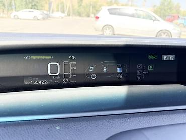 model y: Toyota Prius: 2018 г., 1.8 л, Автомат, Гибрид, Лифтбек — 7
