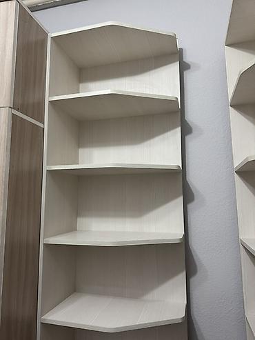 Полки, стеллажи: Книжная полка, Б/у, ЛДСП, Напольная — 3