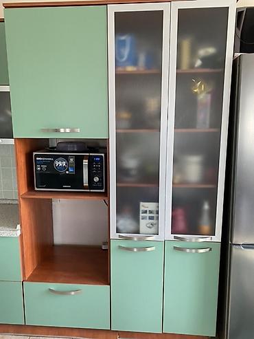 Кухонные гарнитуры: Кухонный гарнитур угловой - Планировка: Г‑образная с дополнительной — 3