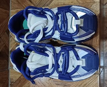 Cinslər və şalvarlar: 1-3-4-5.- dəki patinka ayaqqabılar 7 man 6-7. 5man 8-9-10 üçü — 13