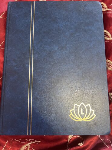 Markalar: Kolleksiyada Azərbaycana aid poçt markaları var. Hamısının şəklini — 2