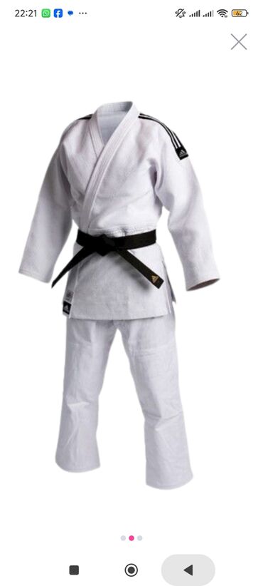 Hovuzlar: Judo geyimi – ağ rəngdə komplekt - Brend detallar: çiyinlərdə üç