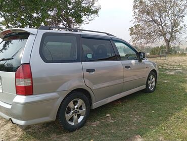 Mitsubishi: Mitsubishi Space Wagon: 1999 г., 2.4 л, Механика, Бензин, Минивэн