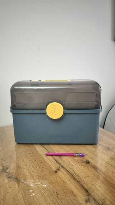 Клеевые пистолеты: Электрический клеевой пистолет синего цвета с оранжевым курком — 10