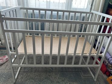 продаю в связи с переездом: Манеж керебет, Колдонулган, Комоду менен