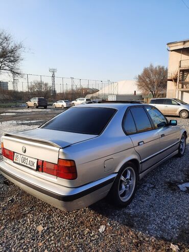 лупарик 55: BMW 5 series: 1990 г., 2.5 л, Механика, Бензин, Седан