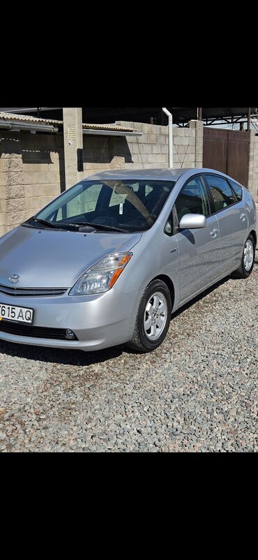срочно продаю машину бишкек: Toyota Prius: 2006 г., 1.5 л, Автомат, Гибрид, Хетчбек