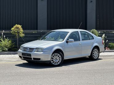 Volkswagen: Volkswagen Bora: 2001 г., 2.3 л, Типтроник, Бензин, Седан