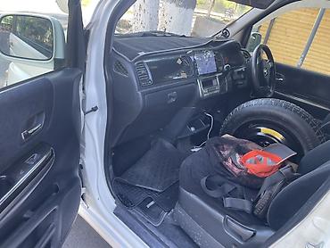 ступенька авто: Honda Stepwgn: 2005 г., 2 л, Автомат, Газ, Минивэн — 8