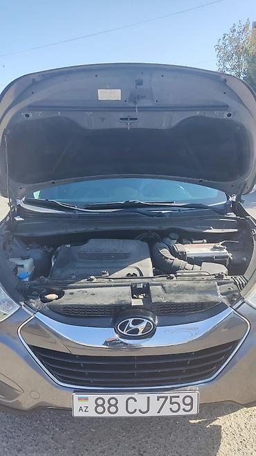 Hyundai: Hyundai ix35: 2 л | 2010 г. Кроссовер — 6