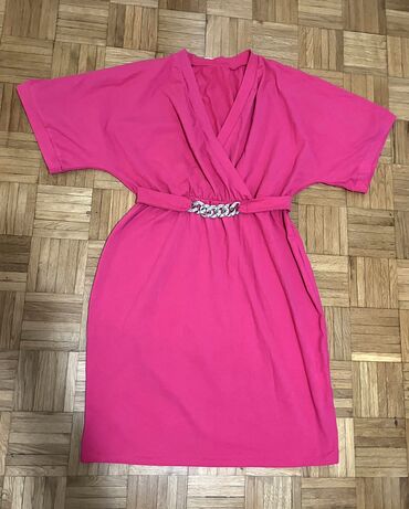 reserved srbija haljine: XL (EU 42), bоја - Roze, Oversize, Kratkih rukava na lalafo.rs reserved srbija haljine: XL (EU 42), bоја - Roze, Oversize, Kratkih rukava