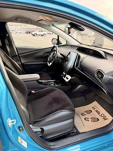 приус прайм: Toyota Prius: 2017 г., 1.8 л, Гибрид, Хэтчбэк — 10