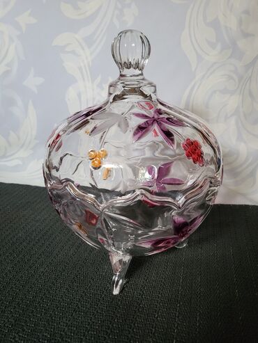 Ostalo posuđe: Nova bombonijera. Bombonijera nova,sve na njoj odsjaj od svetla — 6