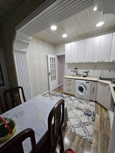 Köhnə tikili: Bakı, 2 otaqlı, Köhnə tikili, m. Əhmədli, 60 kv. m — 15