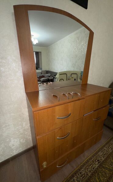 кухонные шкафы буу: Продам дешево