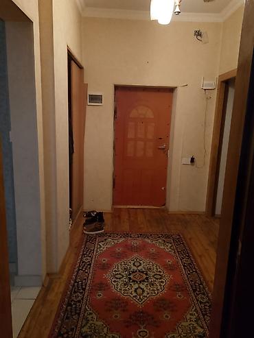 3 otaqlı kiraye evler: 2 otaqlı mənzil – kirayəlik yaşayış sahəsi - Plan: geniş dəhlizli, 2 — 4