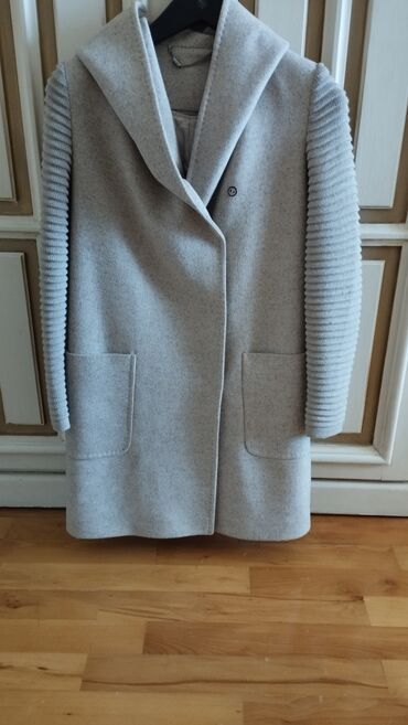 женские куртки с капюшоном: Пальто M (EU 38), цвет - Бежевый