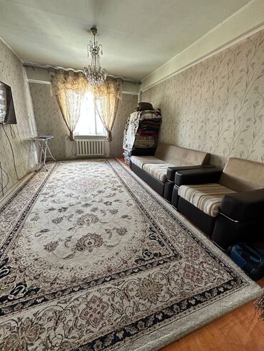 сдается дом аламедин: 2 комнаты, 60 м², 105 серия, 5 этаж, Старый ремонт
