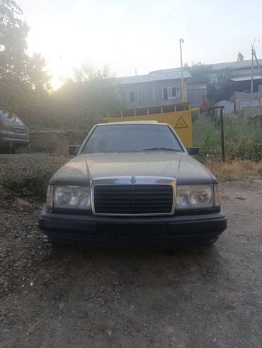 продам срочно машину: Mercedes-Benz W124: 1991 г., 2.3 л, Механика, Бензин, Универсал
