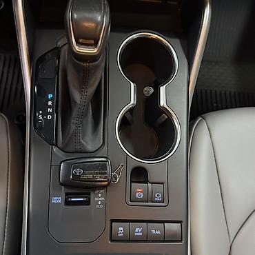 sg 5: Toyota Highlander: 2020 г., 2.5 л, Автомат, Гибрид, Кроссовер — 9
