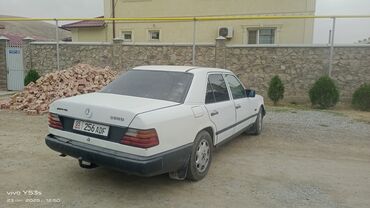 Mercedes-Benz: Mercedes-Benz W124: 1988 г., Механика, Седан