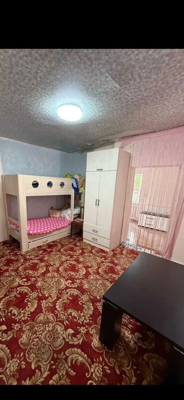 дом бактуу долоноту: 75 кв. м, 4 бөлмө, Унаа токтотуучу жай, Сарай, Забор, тосулган