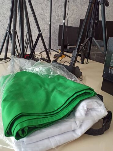 Fotokameralar: Peşəkar və yarı-peşəkar çəkilişlər üçün tam hazır studio set satılır — 8