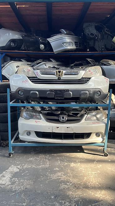 Бампер и комплектующие: Бампер Toyota, Б/у, Оригинал — 17