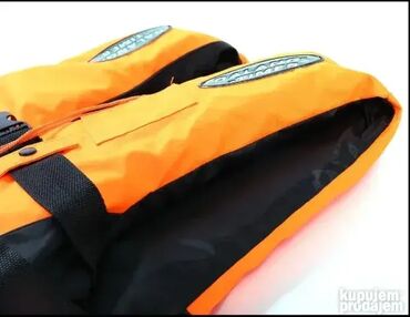 Vodeni sportovi: NARANDŽASTA (boja zavisi od toga kako je svetlo prilikom slikanja - — 10