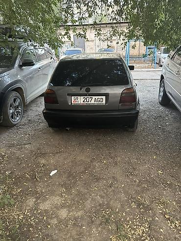 на golf 3: Volkswagen Golf: 1992 г., 1.8 л, Механика, Хэтчбэк — 3