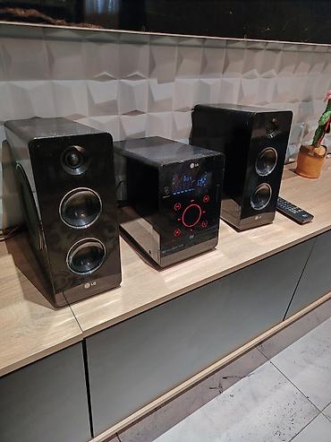kompüter ucuz: LG ev audiosistemi – mikromərkəz + 2 akustik kolonka Xüsusiyyətlər: - — 2