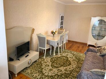 Köhnə tikili: Bakı, 4 otaqlı, Köhnə tikili, m. Xalqlar Dostluğu, 100 kv. m — 2