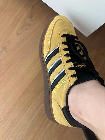 krosovkalar: Adidas Originals Spezial idman ayaqqabısı - Model: Adidas Spezial - — 1