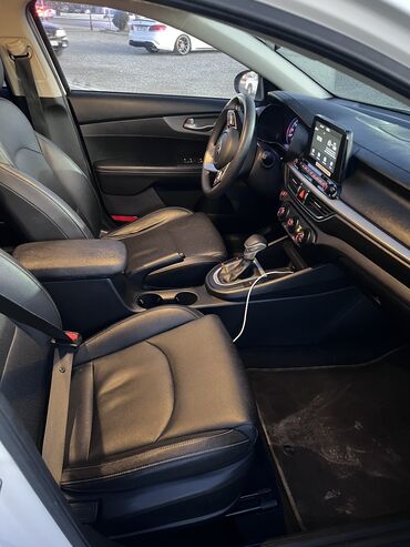 Kia: Kia K3: 2019 г., 1.6 л, Вариатор, Бензин, Седан — 12